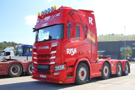 WSI Risa; SCANIA R HIGHLINE CR20H 8X4 WITH ADD ON AXLE